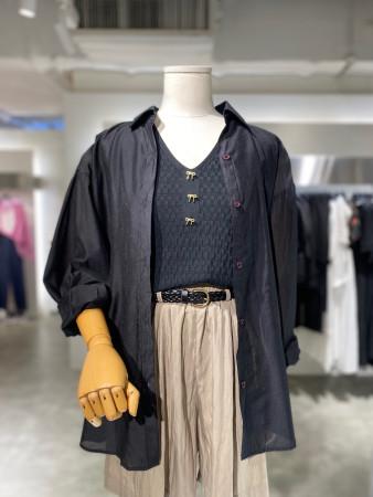 이런 상품 어때요? (GGPX)셔츠형루즈핏뒷슬릿절개리본끈블라우스GO6SH034F-EL