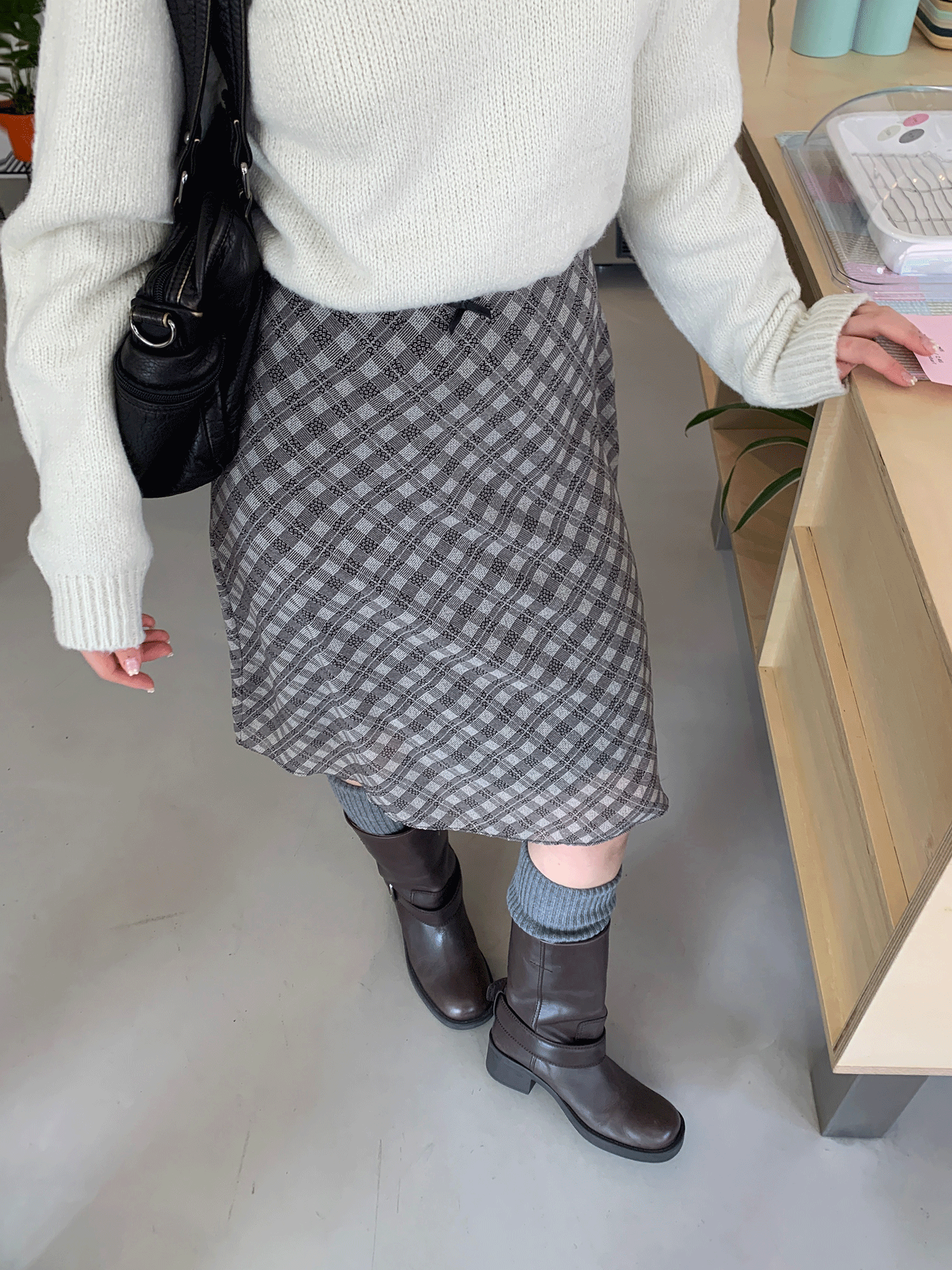 wafer ribbon chiffon skirt (black)