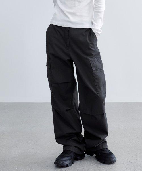 무신사 스탠다드 우먼(MUSINSA STANDARD WOMAN)  우먼즈 와이드 카고 팬츠 [다크 그레이] - 사이즈 & 후기 | 무신사