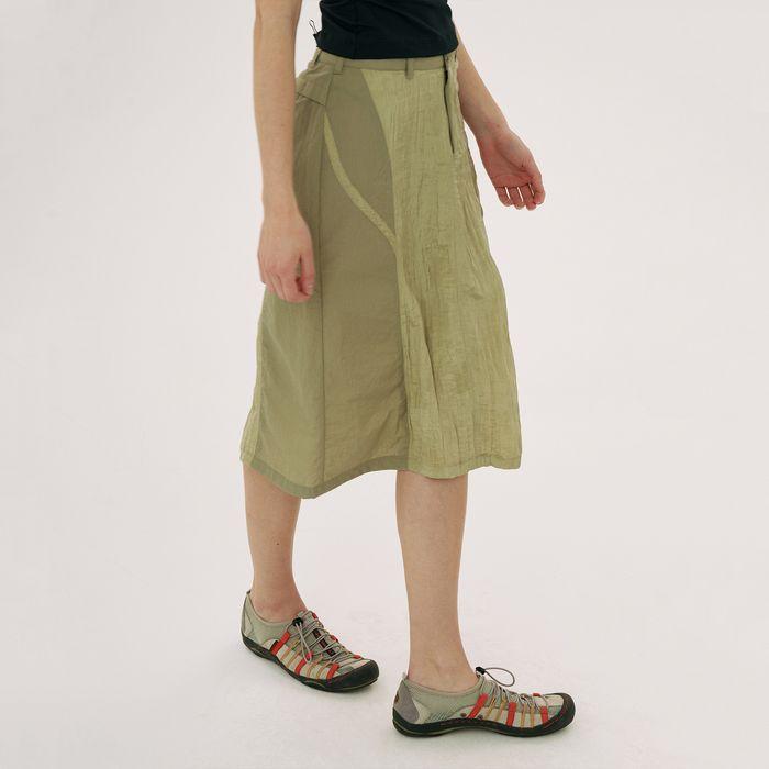 Wrinkle Nylon Skirt Khaki
