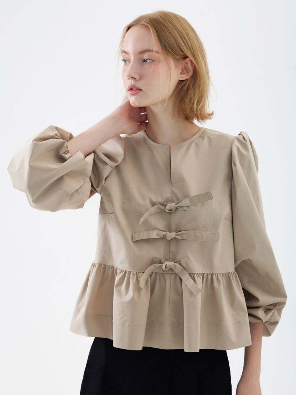 줄리 롱 퍼프 블라우스 Julie Long Sleeve Blouse - Beige