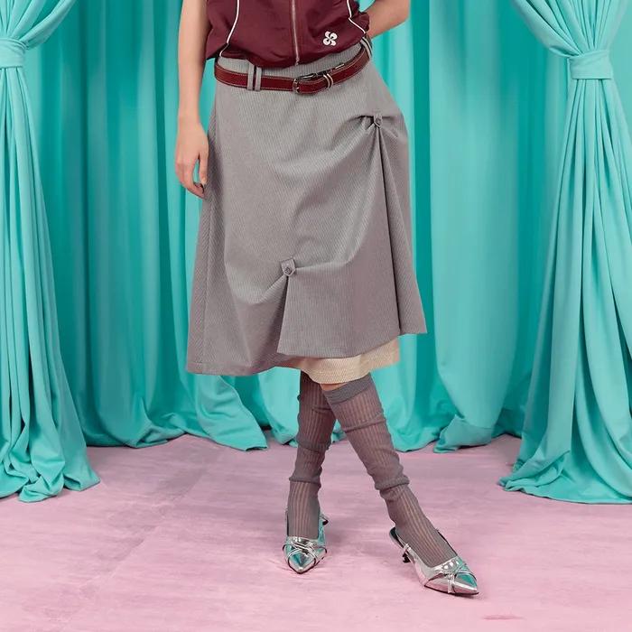 BUTTON FLARED SKIRT / grey