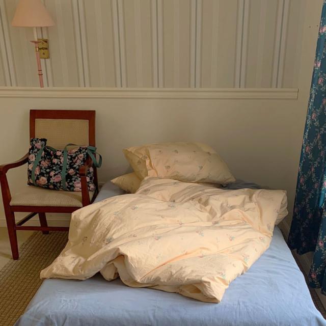 opértum yellow beige bedding