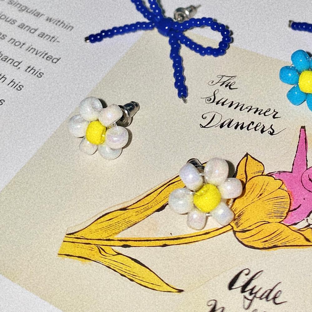 Daisy Flower Earring