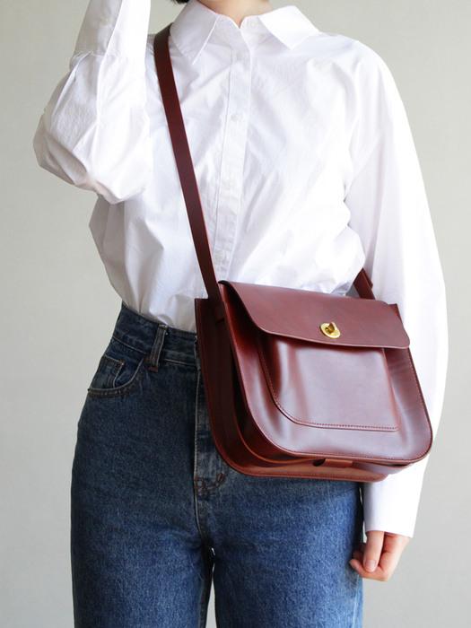 The classic bag (chest nut)