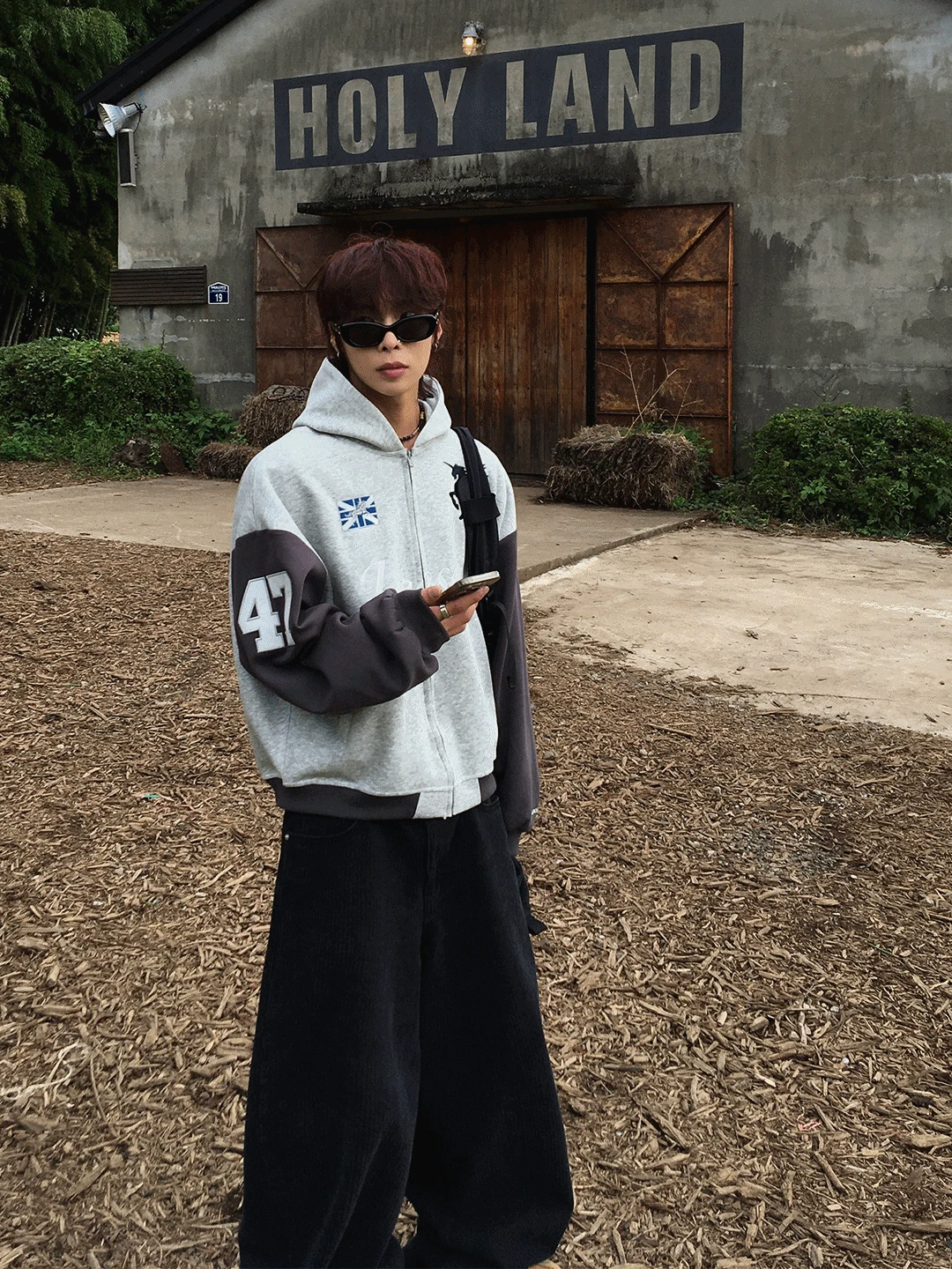 VT 유니 47 배색 크롭 후드집업