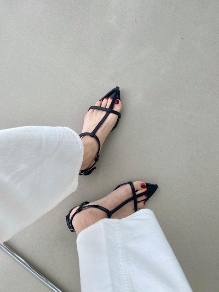 (블랙230/235/250 / 아이240 당일) 르웬 질샌더 케이지 스틸레토 십자 샌들