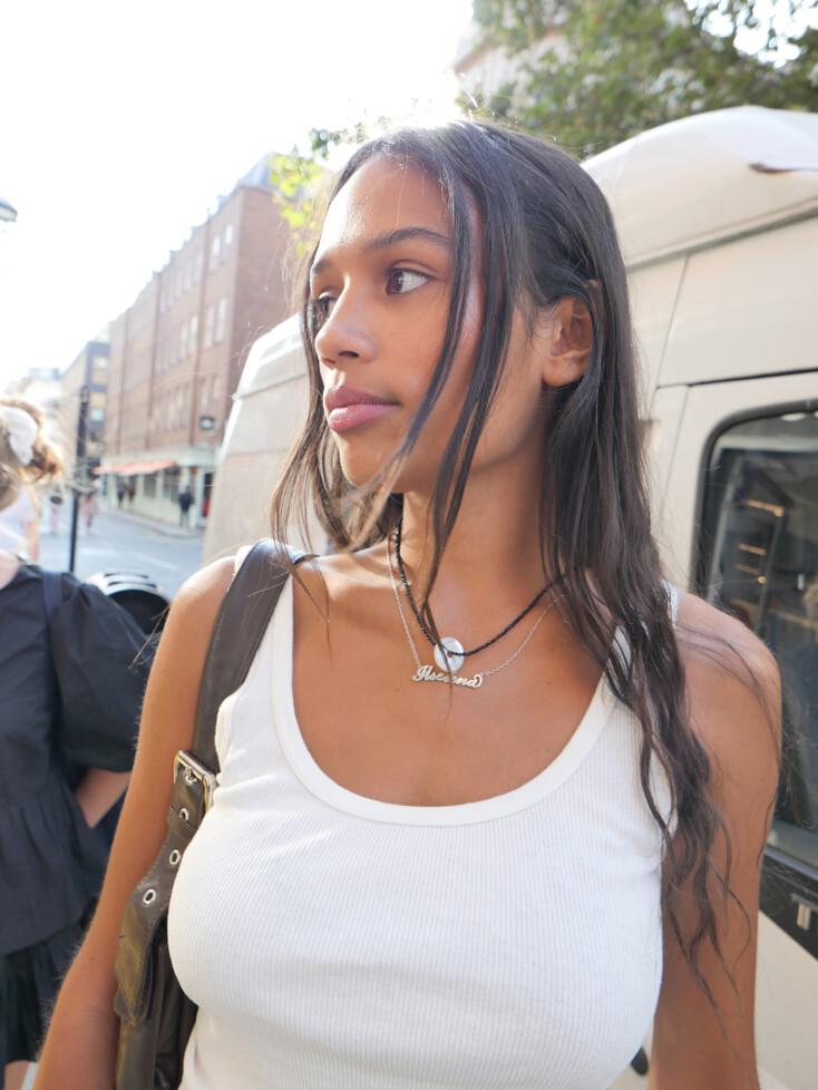 MOTHER OF PEARL SPINEL NECKLACE