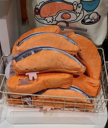 이런 상품 어때요? 산리오 키리미짱 10주년 캐릭터 파우치