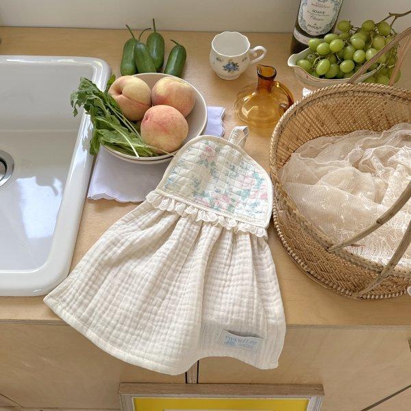 milky rose hand towel