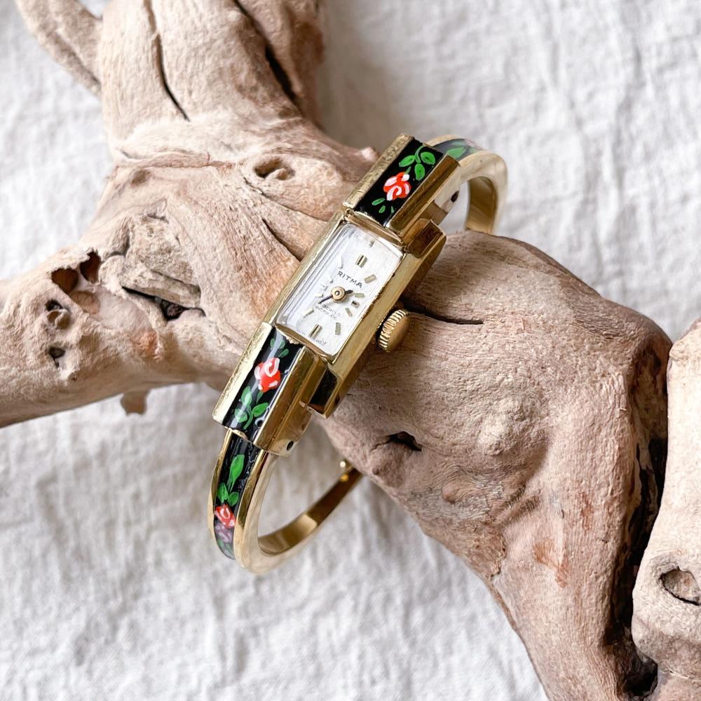 [Swiss-made] Flower painted enamel bangle watch