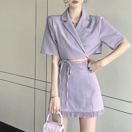 [하객룩/투피스세트/여름신상] 유니크 언발 크로스 리본 끈 카라 주머니 반팔 크롭 자켓 여름자켓 A라인 트위드 라인 하이웨스트 미니스커트 투피스 셋업 세트 봄신상 데이트룩 여친룩 상견례 하객코디 결혼식 데일리