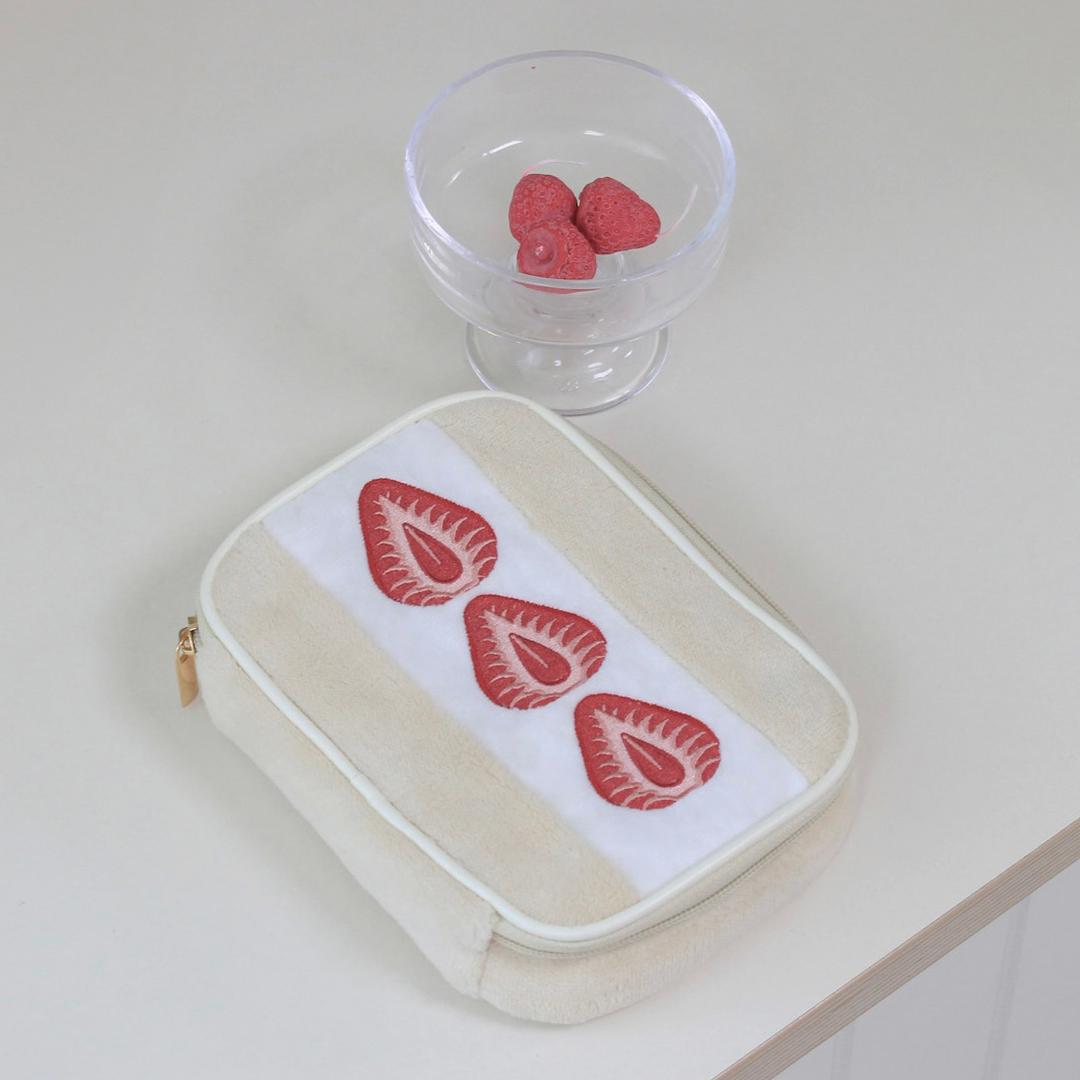 [예약판매] Strawberry Sandwich