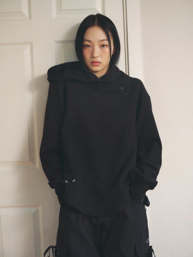 Hugging Button-up hoodie (black)