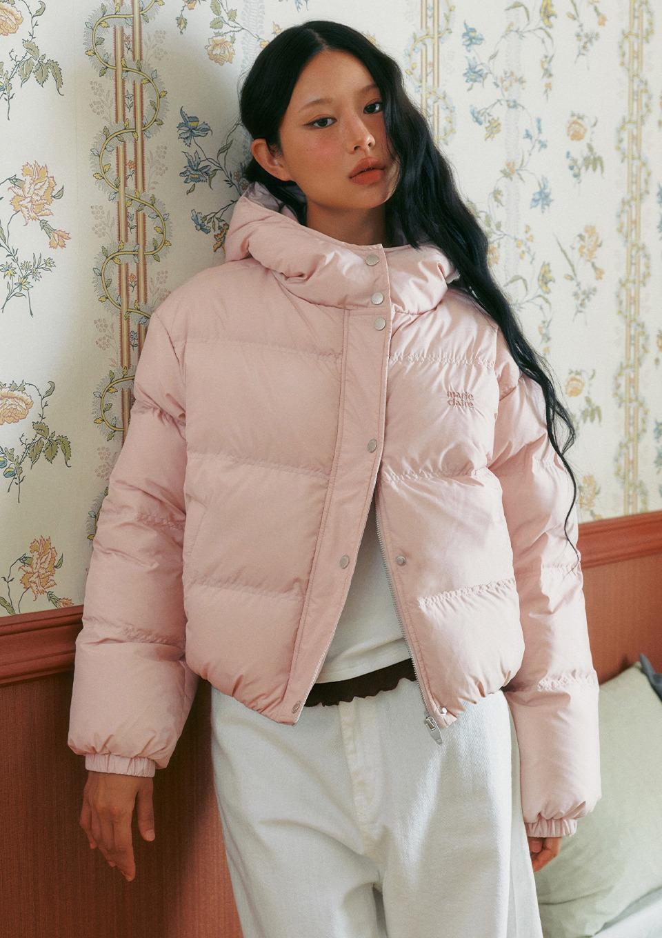 로고 후드 숏 다운 패딩(MAFDDW01NLP)