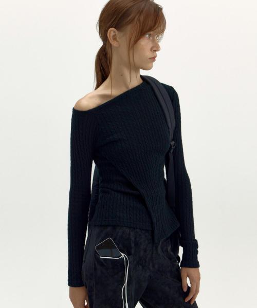 [2 COLOR] 원 오프 숄더 언발란스 니트 탑_블랙