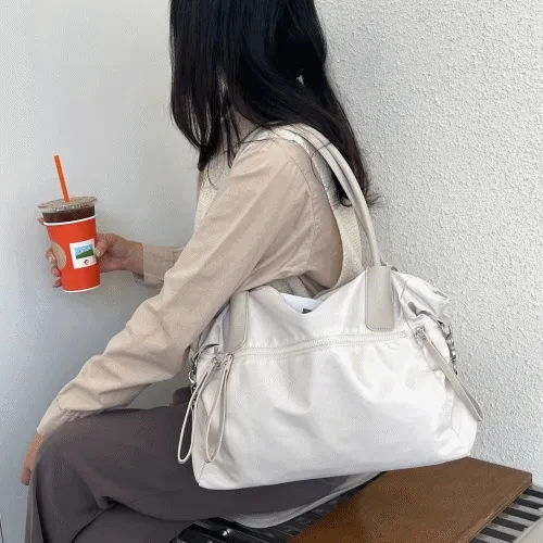 🚀당일발송🚀 노트북 수납가능! 아이패드 고퀄리티 나일론 방수 4계절 보부상 대용량 숄더백 크로스백 가방 (델리 숄더백) (Delli Shoulder Bag)