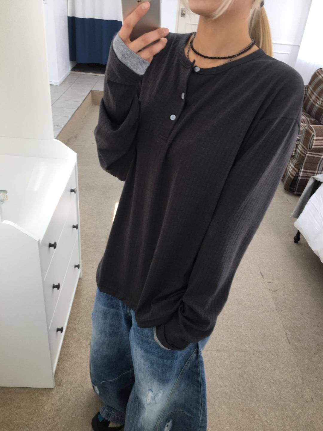 소매 레이어드 헨리넥 긴팔티4C