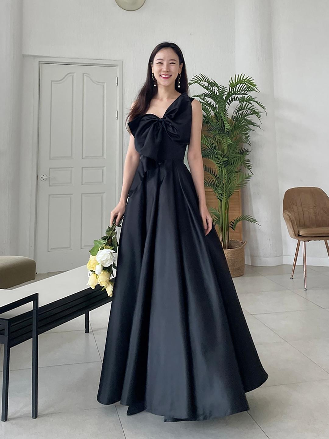 마들렌 블랙 드레스