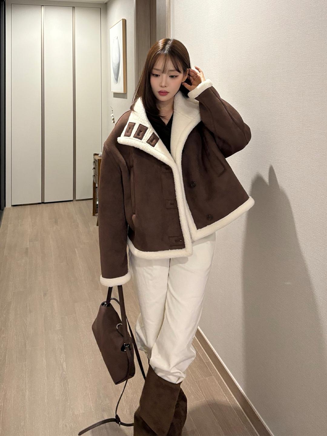 더틸버리 페이크 스웨이드 무스탕 재킷 (BROWN) TRBM3FR01W