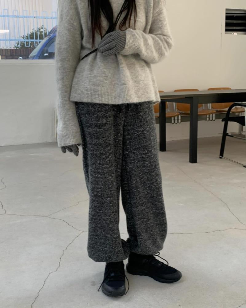 오비르 24FW 울부클조거PT