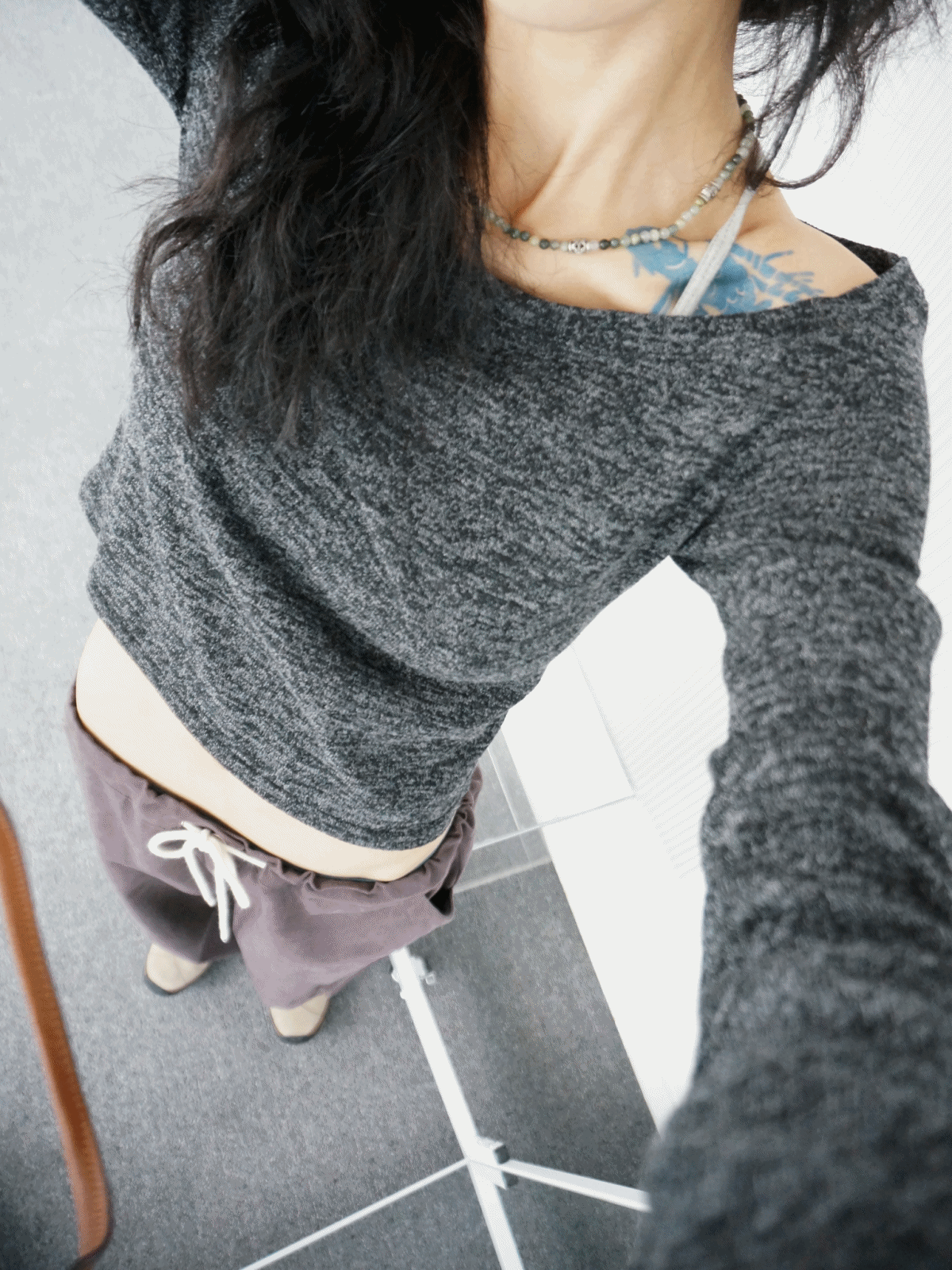 모래하우스 lips knit top