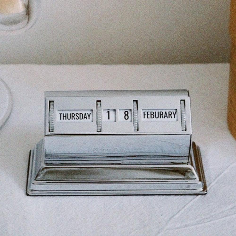 Perpetual Desk Calendar 스테인리스 수동 캘린더