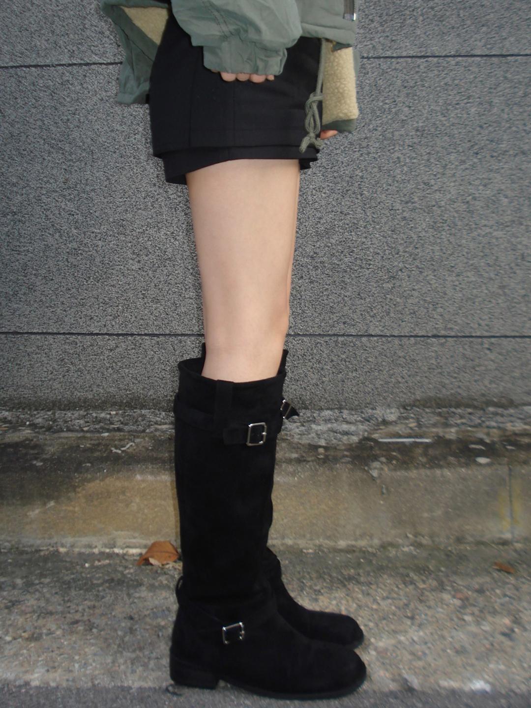buckle long suede boots
