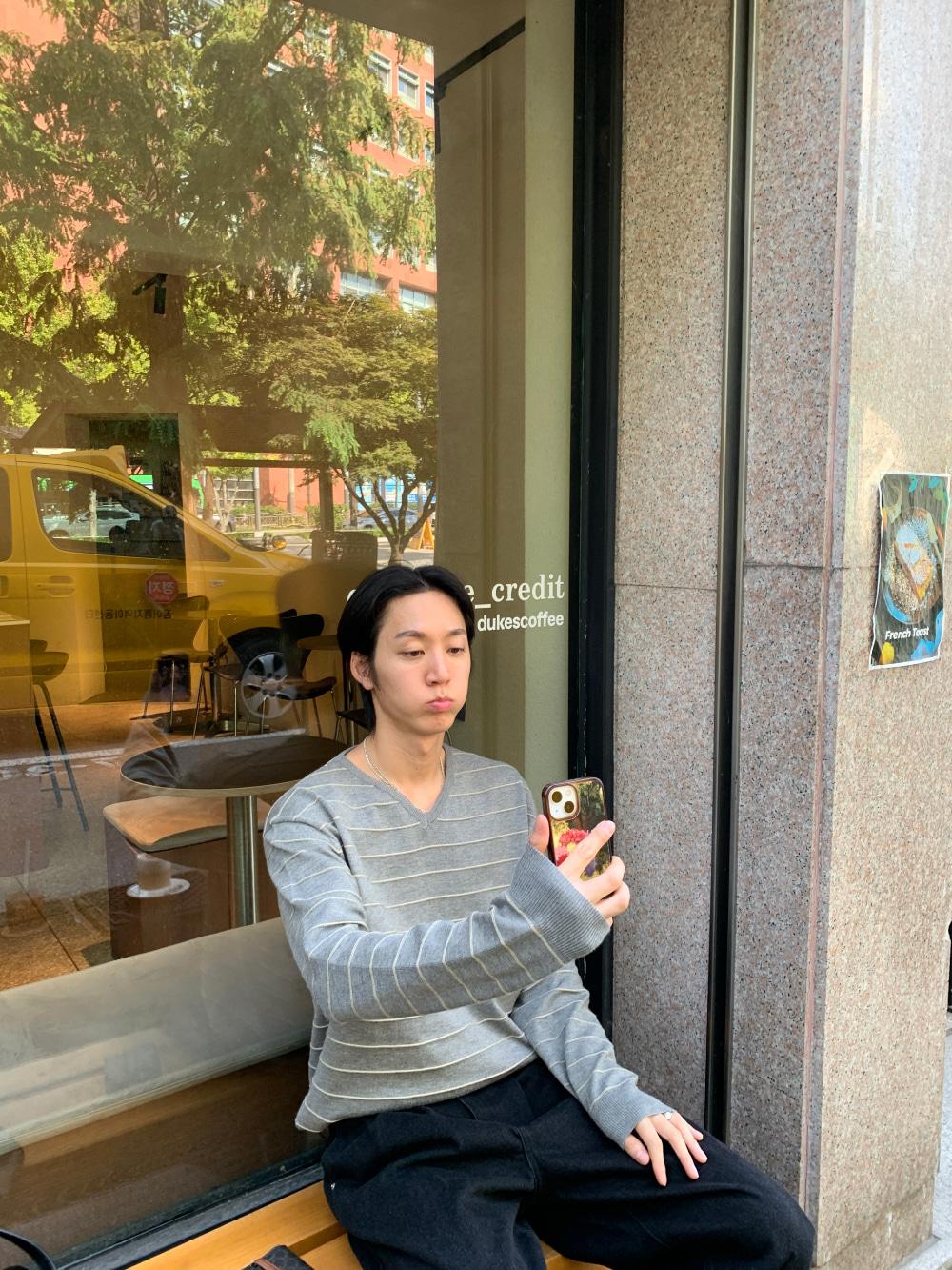 To soft double v-neck knit