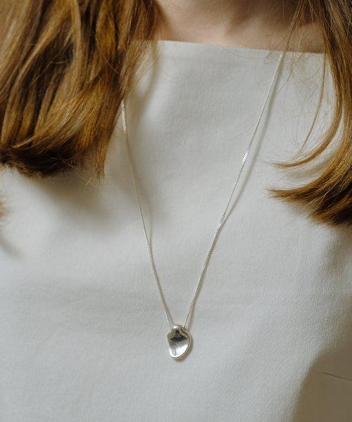 SD040 flat water drop necklace