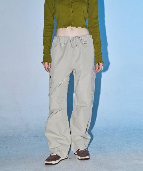 Utility flap button cargo Pants [Light Beige]