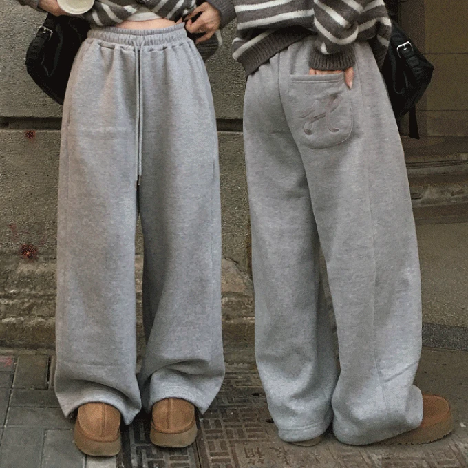 [🌸봄버전 추가][자체제작][숏/롱] 퍼블릭 자수 투웨이 절개 스토퍼 와이드 트레이닝 팬츠 (기본/기모) -7 color
