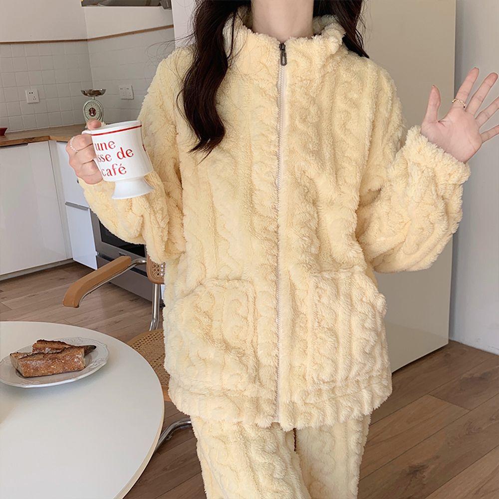 극세사 수면잠옷 겨울 홈웨어 벨벳 파자마 여성