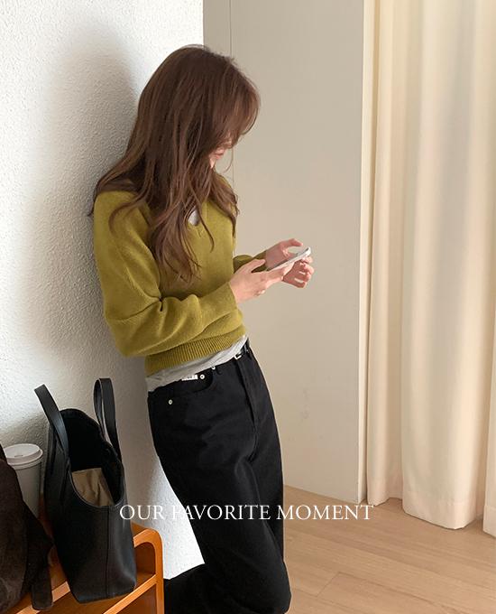 메리어라운드 [두쫀쿠룩][기본니트][ofm] 데일리 세미 크롭 브이넥 니트 (knit)