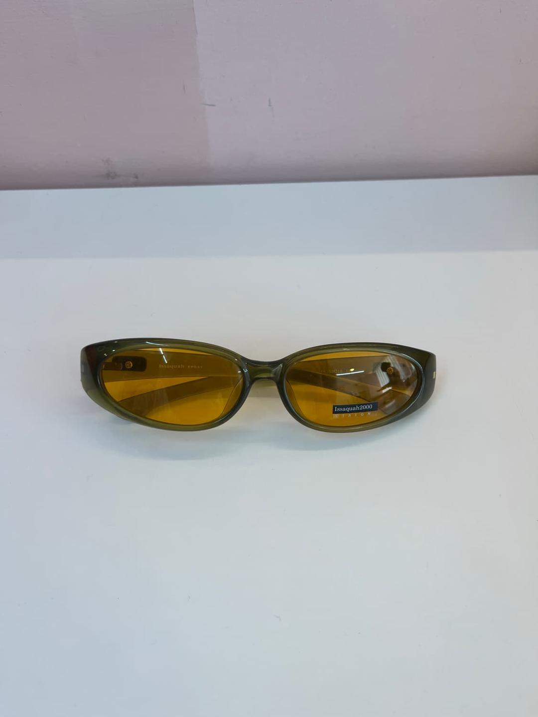 Vintage olive tint sunglasses | 후루츠패밀리