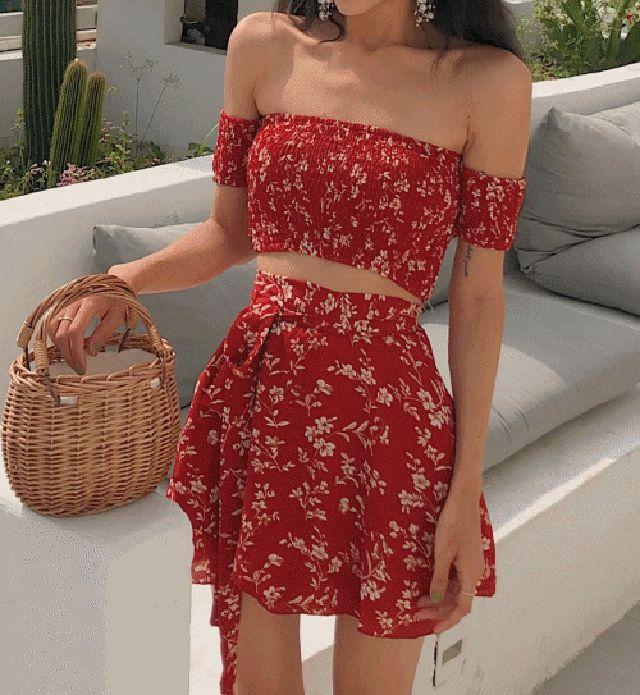[당일출고][SET] 바캉스 투피스 셋업 스모크 밴딩 오프숄더 크롭탑 + 미니스커트 빈티지 잔꽃 플라워 세트