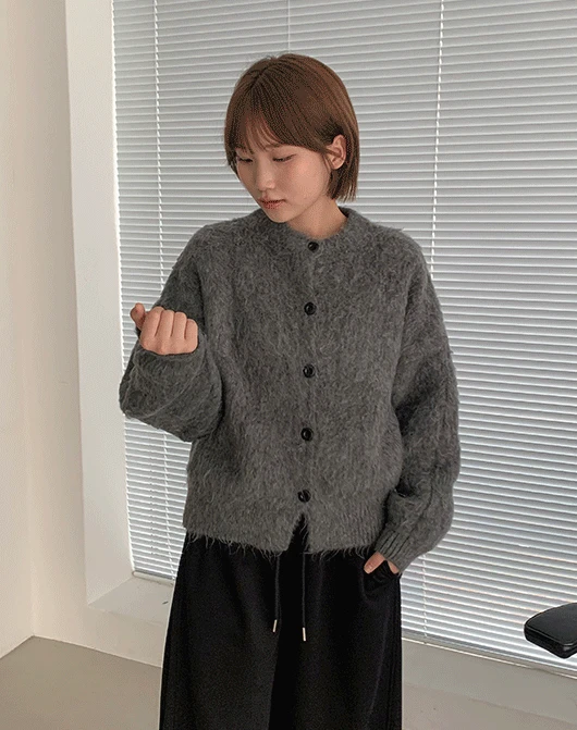 코류스 보카시 퍼 라운드 니트 가디건 (2color)