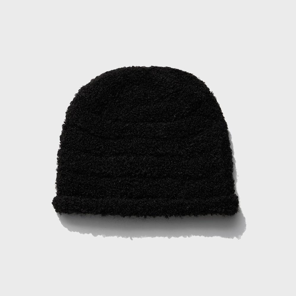 BOUCLE ROLLED BEANIE (BLACK)