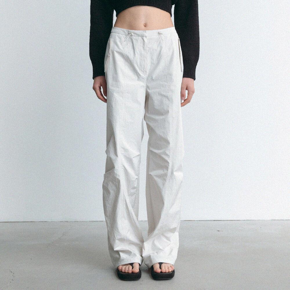 pocket parachute pants (ivory)