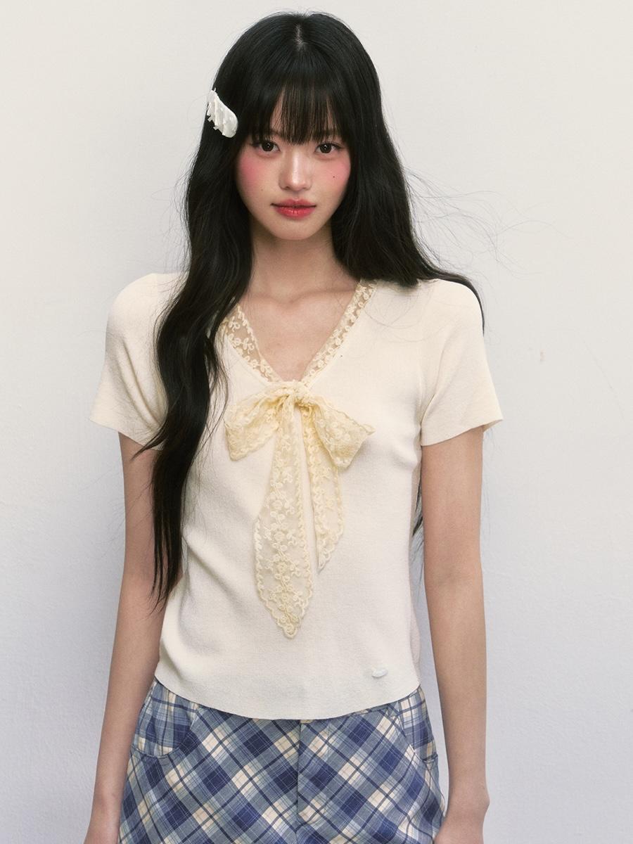 Weekendhub Lace V-Neck Bow Short Sleeve