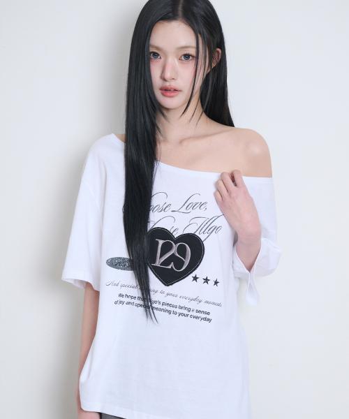 129 하트 레터 오프숄더 티셔츠 화이트