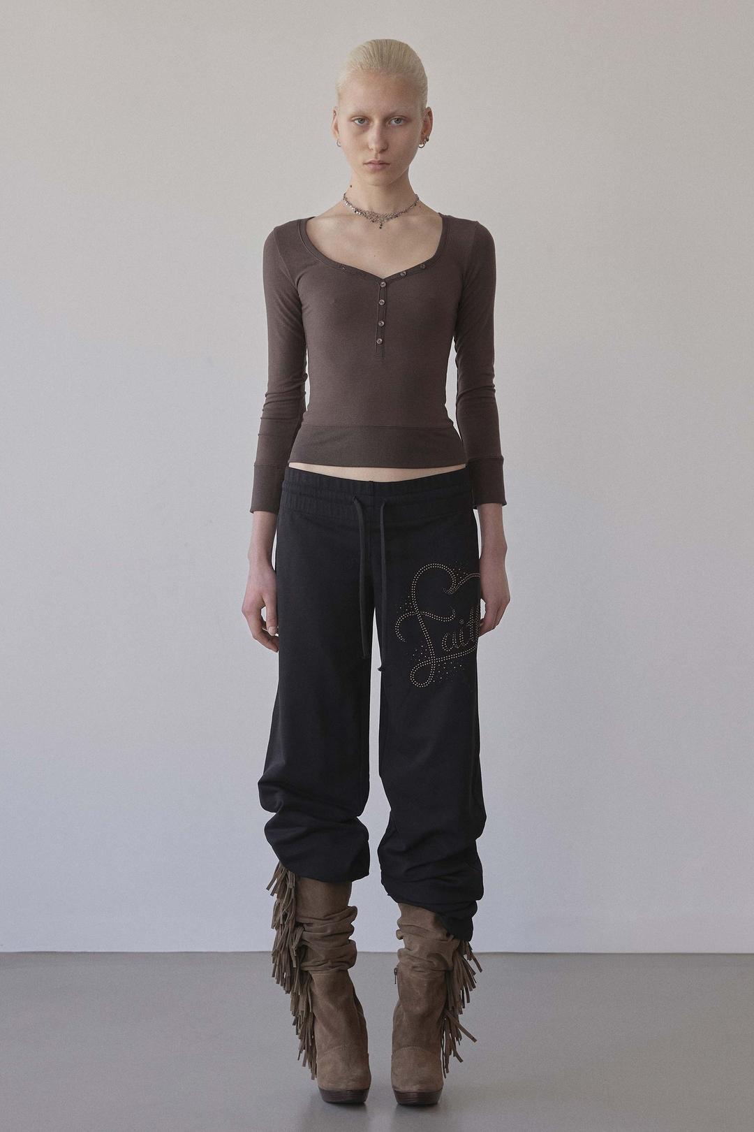 Cottage Button Henley Brown