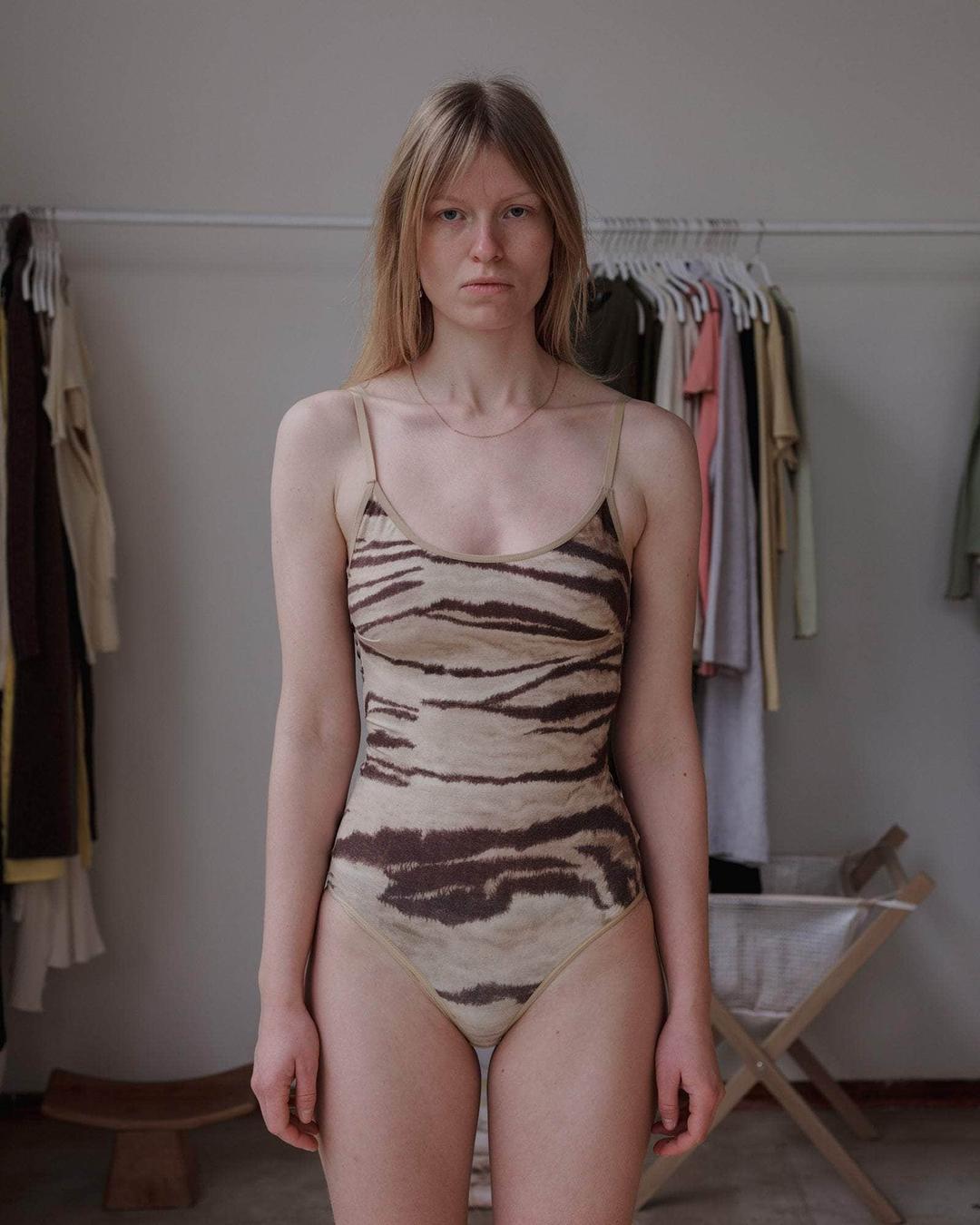 Emily 바디 - TIGER / L