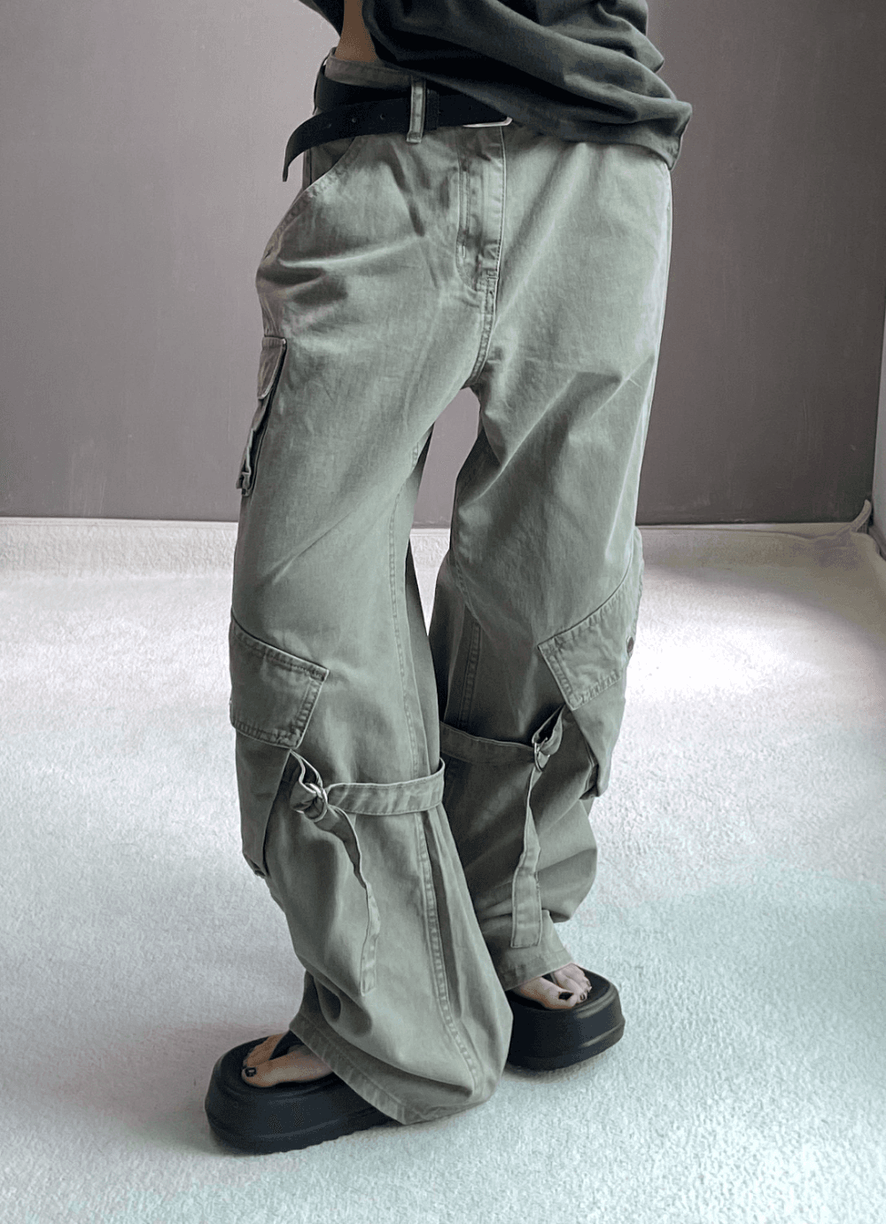 STRAP PIG CARGO PANTS
