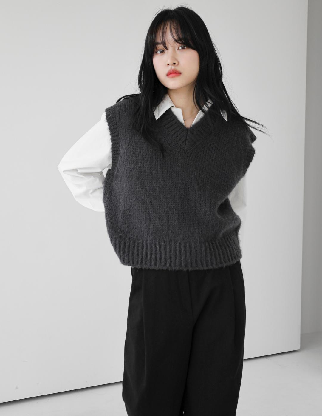 Alpaca V-neck Knit Vest