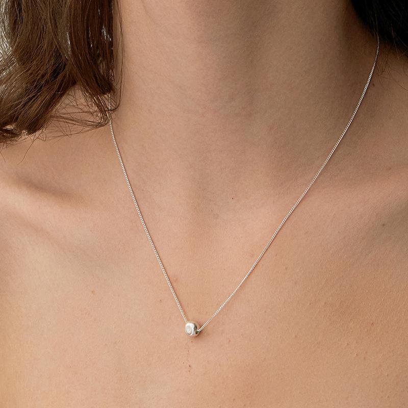 Tiny ball necklace 1