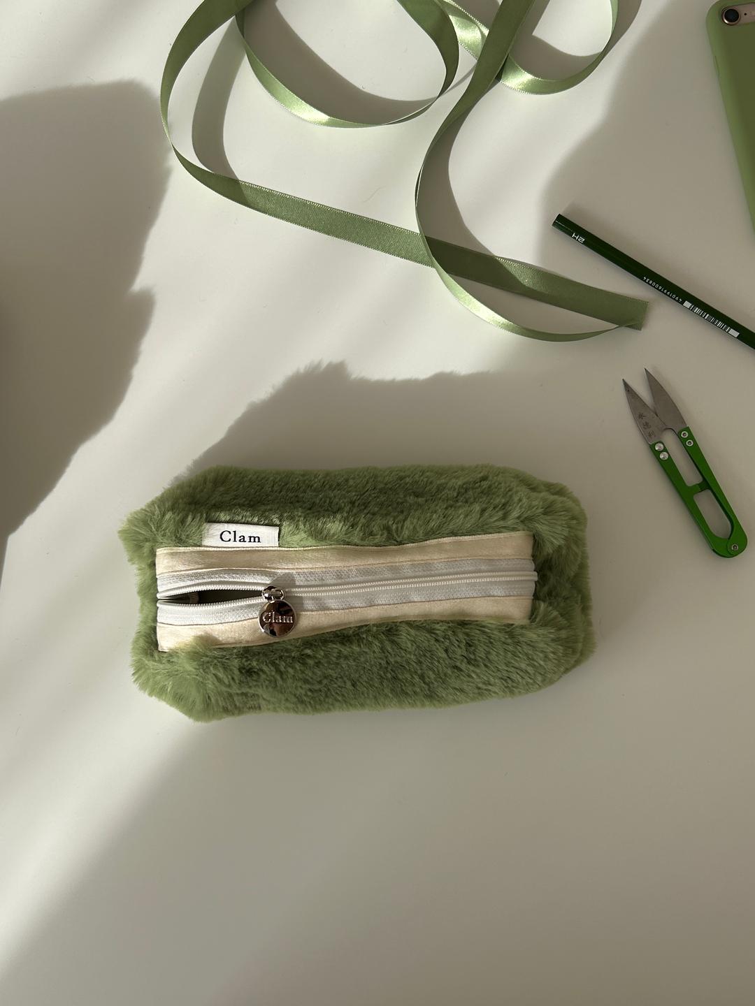 [Only official shop] Clam round pencilcase _ Fur Green tea monster