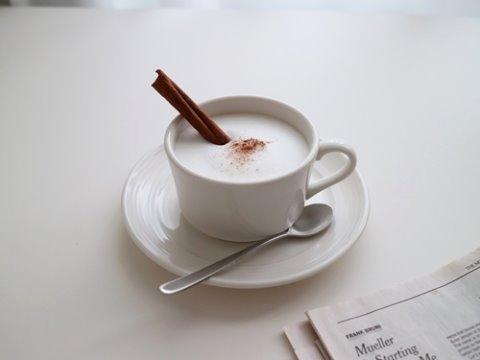 카네수즈 실키본 컵앤소서 (2color)