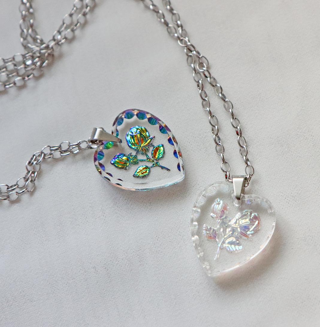 글라스 목걸이 : 유리 장미