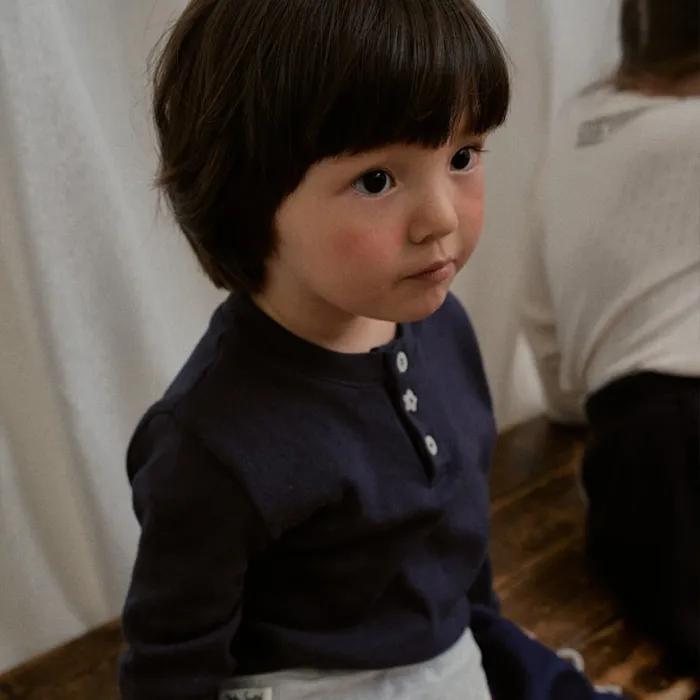 아몬드아일렛티셔츠